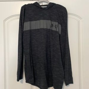 Men’s Under Armour hooded long sleeve